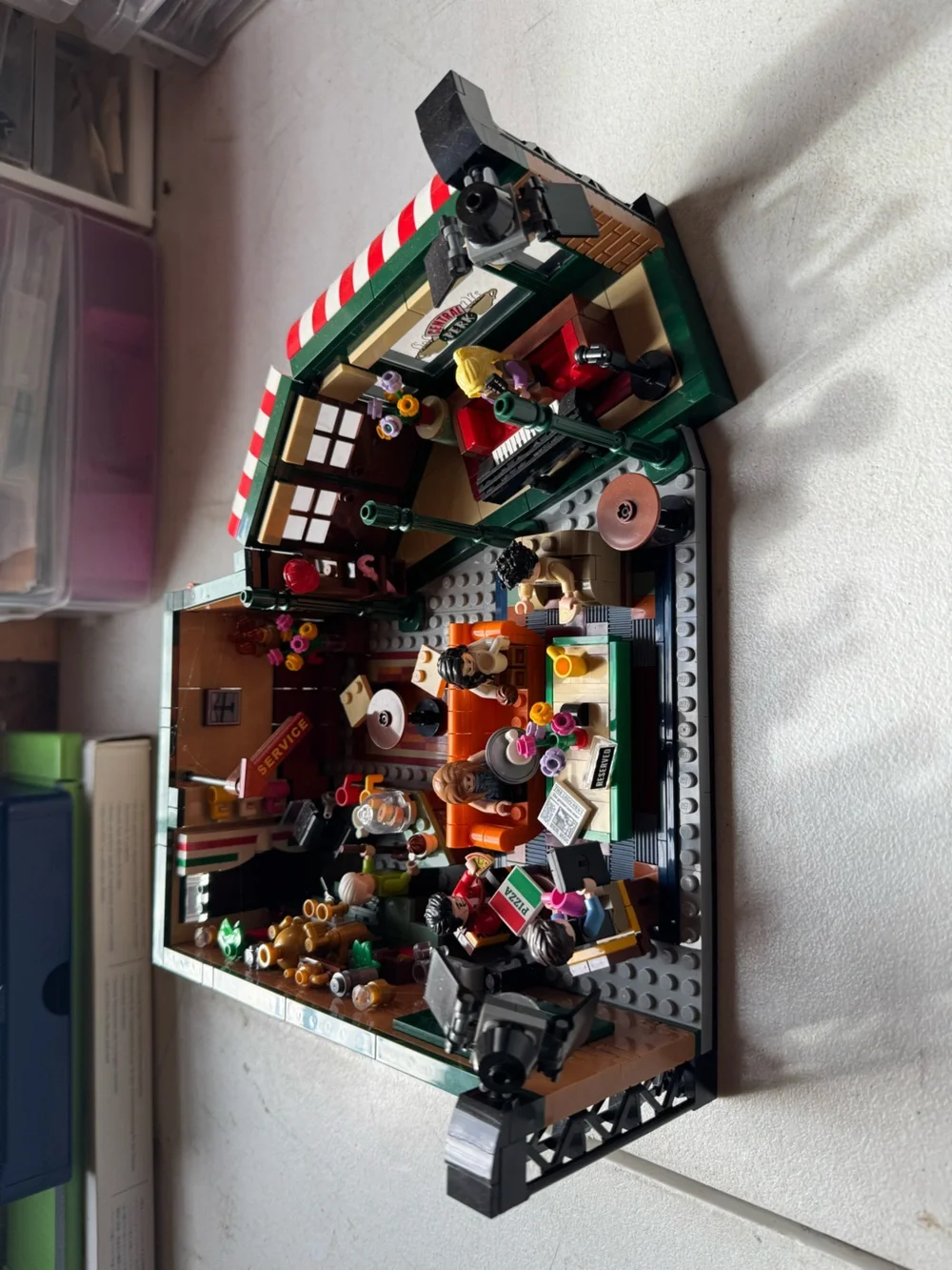 LEGO Friends The Television Series Central Perk Set